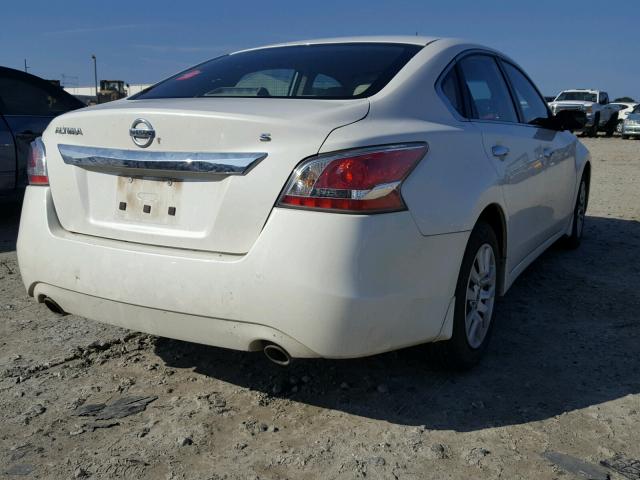 1N4AL3AP6FC585267 - 2015 NISSAN ALTIMA 2.5 WHITE photo 4