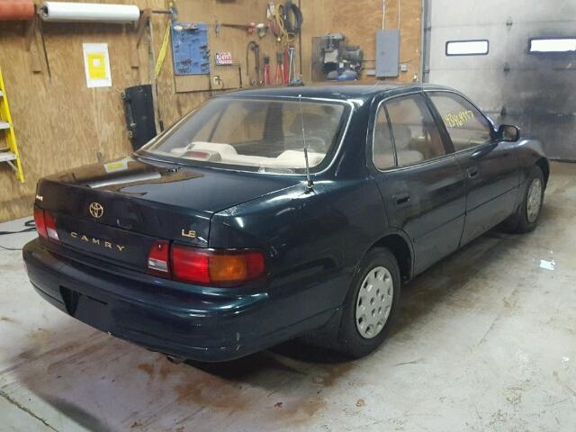 4T1SK12E2SU586712 - 1995 TOYOTA CAMRY LE მწვანე ფოტო 4