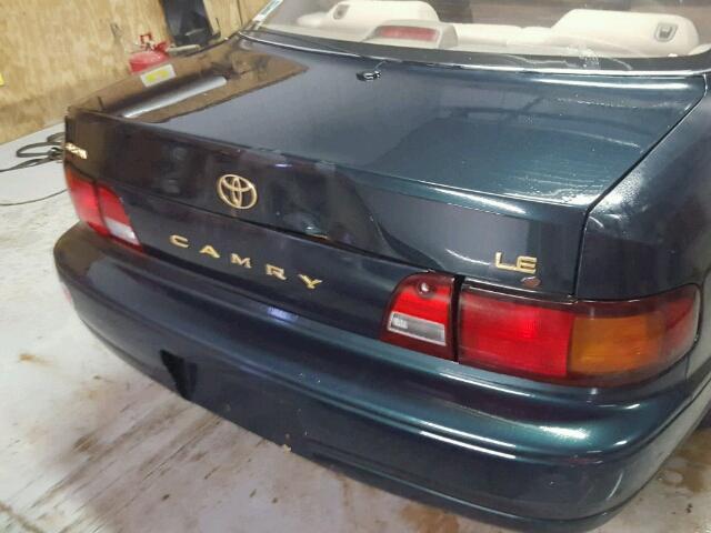 4T1SK12E2SU586712 - 1995 TOYOTA CAMRY LE მწვანე ფოტო 9