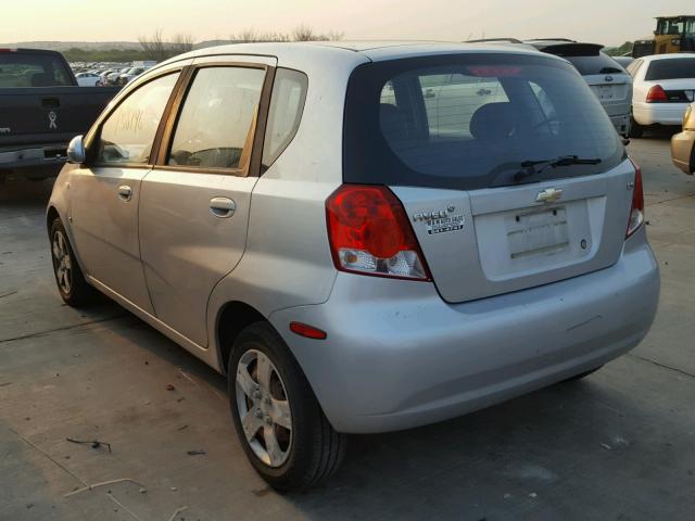 KL1TD66628B188186 - 2008 CHEVROLET AVEO BASE Srebrny zdjęcie 3