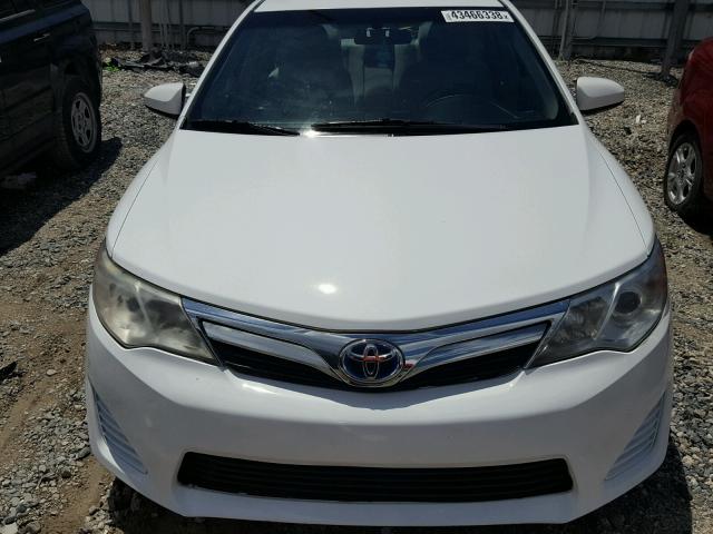 4T1BD1FK1CU005213 - 2012 TOYOTA CAMRY HYBR 白色 照片 9