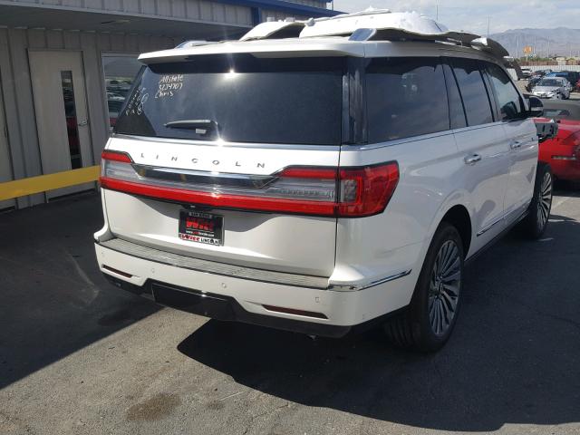 5LMJJ2LT3JEL14497 - 2018 LINCOLN NAVIGATOR Weiß Foto 4