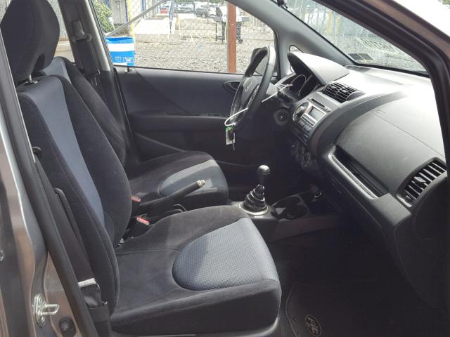 JHMGD37607S062767 - 2007 HONDA FIT S 银色 照片 5