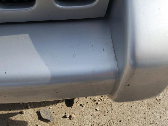 1J4GL38K64W152844 - 2004 JEEP LIBERTY RE SILVER photo 9