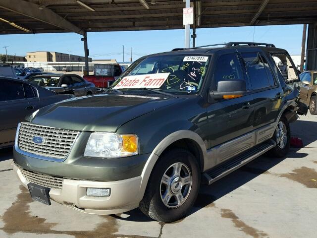 1FMFU175X5LA68426 - 2005 FORD EXPEDITION GREEN photo 2