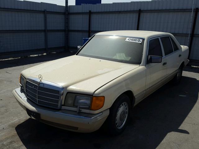 WDBCA35E4LA537323 - 1990 MERCEDES-BENZ 420 SEL YELLOW photo 2