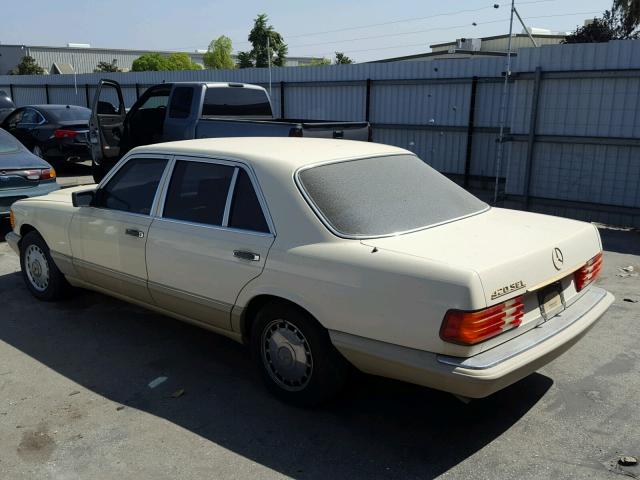 WDBCA35E4LA537323 - 1990 MERCEDES-BENZ 420 SEL YELLOW photo 3