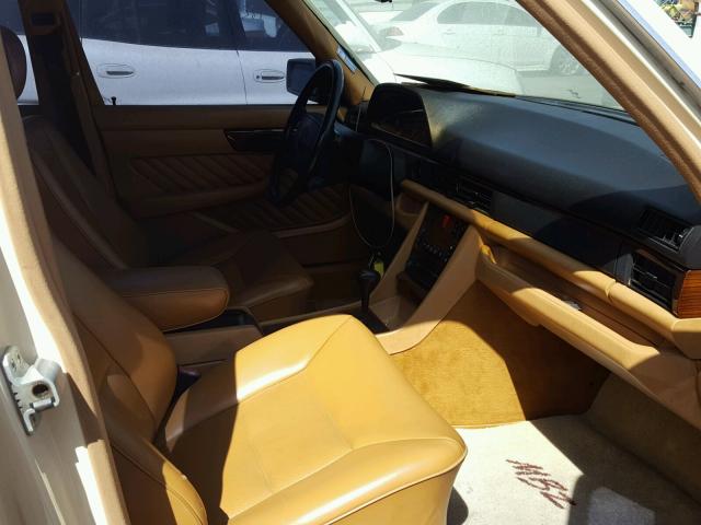 WDBCA35E4LA537323 - 1990 MERCEDES-BENZ 420 SEL YELLOW photo 5