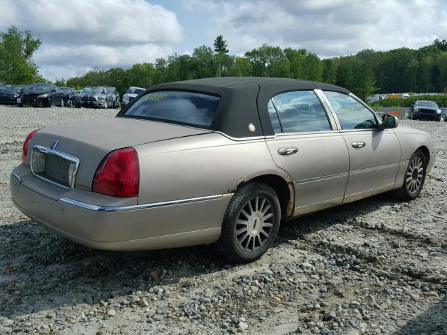 1LNHM82W33Y603131 - 2003 LINCOLN TOWN CAR S TAN photo 4