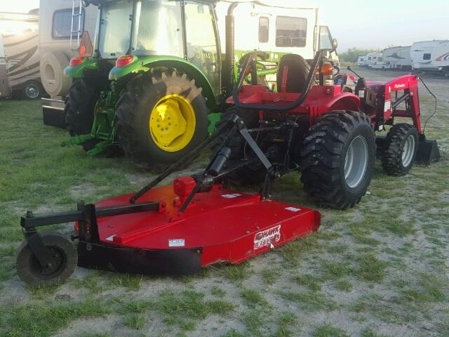 26H151010049 - 2016 MAHINDRA AND MAHINDRA TRACTOR RED photo 4