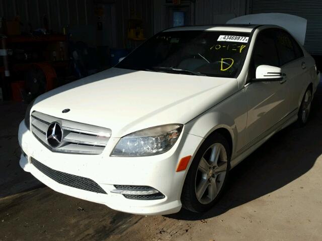 WDDGF5EB6BA444149 - 2011 MERCEDES-BENZ C 300 WHITE photo 2