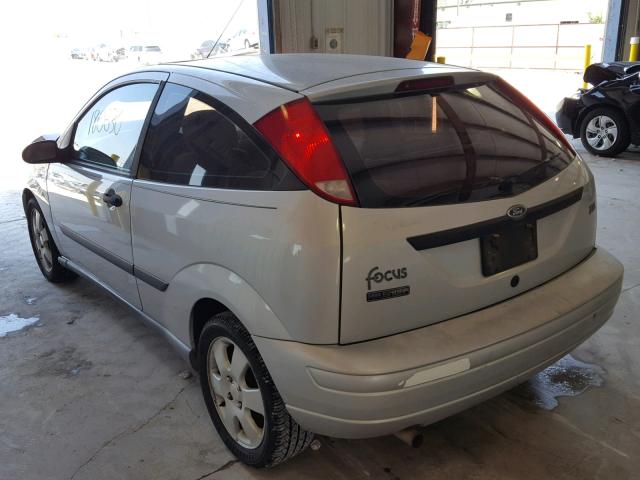 3FAFP31391R250926 - 2001 FORD FOCUS ZX3 WHITE photo 3