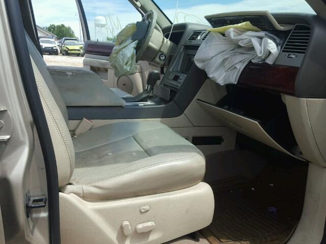 5LMFU28R14LJ41251 - 2004 LINCOLN NAVIGATOR 棕色 照片 5