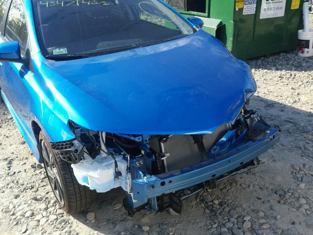 JTNKARJE6HJ546470 - 2017 TOYOTA COROLLA IM BLUE photo 9