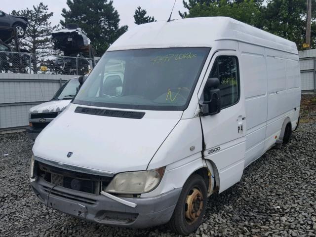 WD0PD544465874822 - 2006 DODGE SPRINTER 3 WHITE photo 2