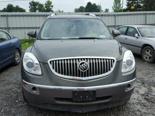 5GAKVBED6BJ157922 - 2011 BUICK ENCLAVE CX GRAY photo 9