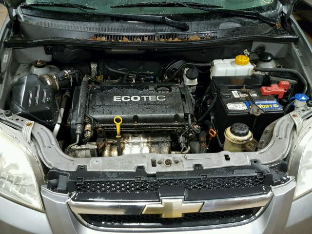 KL1TD56E99B309590 - 2009 CHEVROLET AVEO LS GRAY photo 7