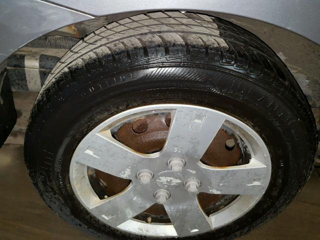 KL1TD56E99B309590 - 2009 CHEVROLET AVEO LS GRAY photo 9