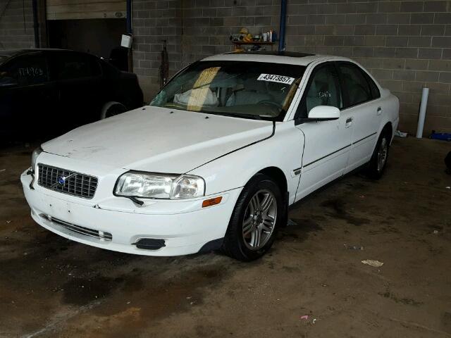 YV1TS59H641363149 - 2004 VOLVO S80 WHITE photo 2