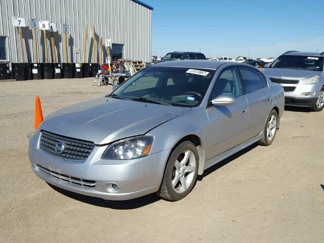 1N4BL11DX5N435759 - 2005 NISSAN ALTIMA SE SILVER photo 2