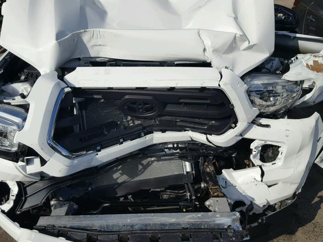 5TFAZ5CN8HX045320 - 2017 TOYOTA TACOMA DOU WHITE photo 7