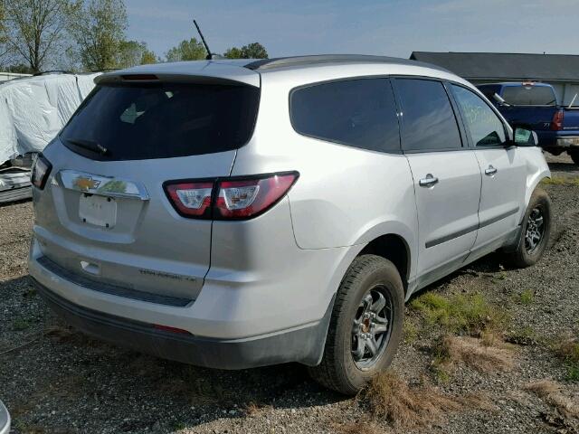 1GNKRFKD0FJ369937 - 2015 CHEVROLET TRAVERSE L SILVER photo 4