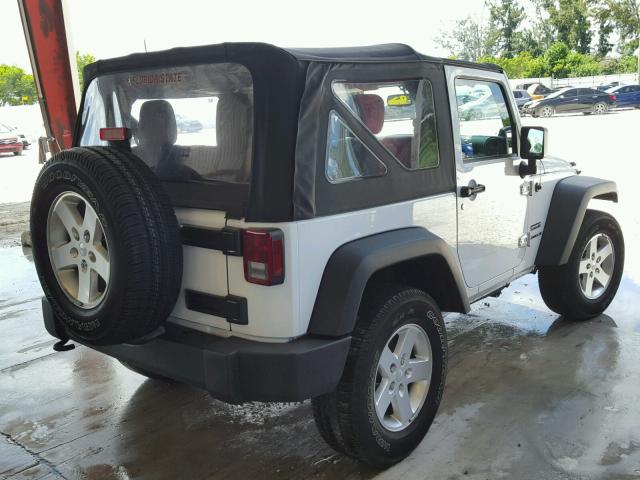 1C4AJWAG4EL207612 - 2014 JEEP WRANGLER S WHITE photo 4