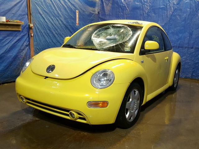 3VWCC21C0XM429393 - 1999 VOLKSWAGEN NEW BEETLE Sarı foto 2