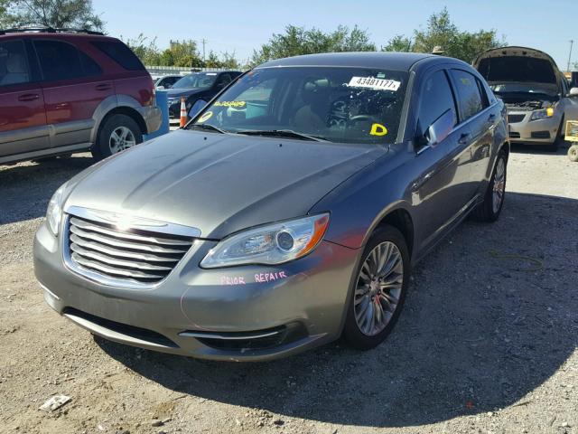 1C3CCBAB2CN262419 - 2012 CHRYSLER 200 LX SILVER photo 2