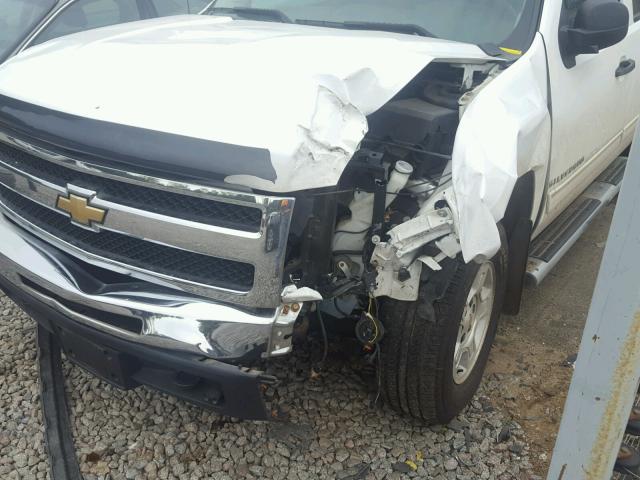 1GCEK29039Z261405 - 2009 CHEVROLET SILVERADO WHITE photo 9