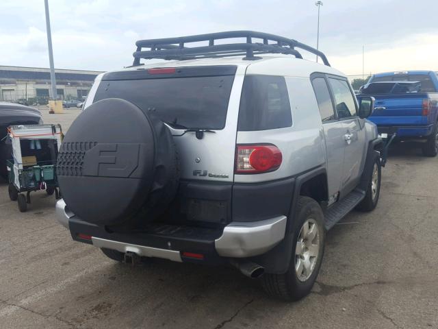 JTEBU11F170083336 - 2007 TOYOTA FJ CRUISER GRAY photo 4