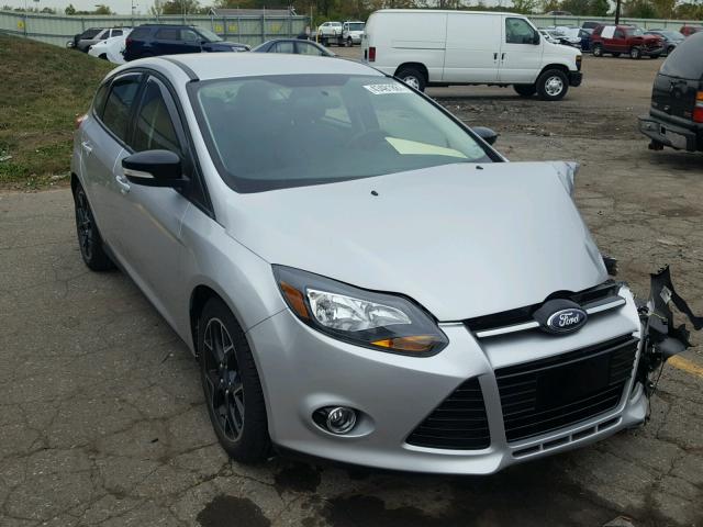 1FADP3K21DL261936 - 2013 FORD FOCUS SE SILVER photo 1