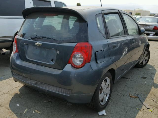 KL1TD6DE2AB110605 - 2010 CHEVROLET AVEO LS GREEN photo 4