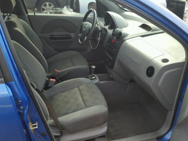 KL1TD52615B309141 - 2005 CHEVROLET AVEO BASE Niebieski zdjęcie 5