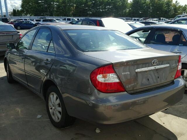 4T1BF30K74U570551 - 2004 TOYOTA CAMRY GRAY photo 3