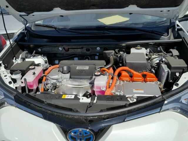 JTMDJREV2JD157420 - 2018 TOYOTA RAV4 HV LI WHITE photo 7