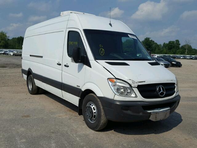 WD3PF1CC8B5596533 - 2011 MERCEDES-BENZ SPRINTER 3 WHITE photo 1