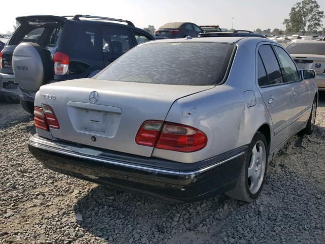 WDBJF70J21X058395 - 2001 MERCEDES-BENZ E 430 SILVER photo 4