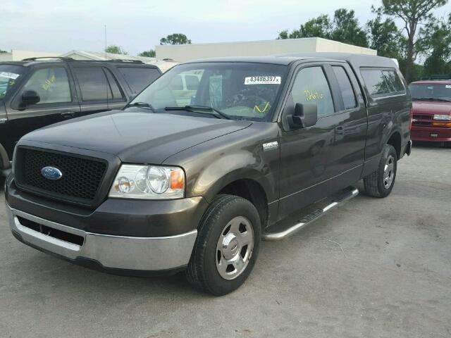 1FTRX12W06NB17826 - 2006 FORD F150 棕色 照片 2
