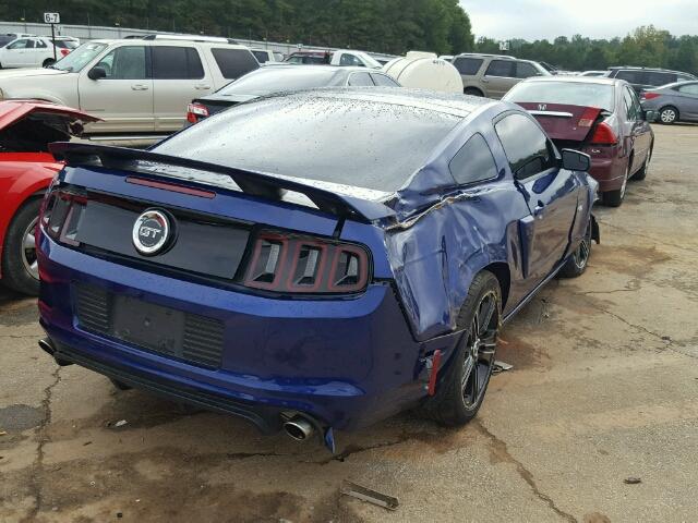 1ZVBP8CFXE5282383 - 2014 FORD MUSTANG GT BLUE photo 4