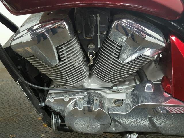 JH2SC6705AK000498 - 2010 HONDA VT1300 CS RED photo 6