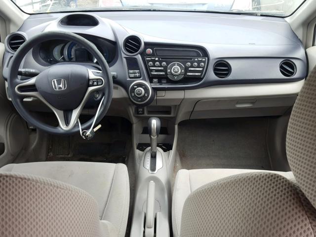 JHMZE2H59AS034737 - 2010 HONDA INSIGHT LX SILVER photo 9