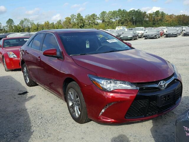 4T1BF1FK8HU811180 - 2017 TOYOTA CAMRY LE 红色 照片 1