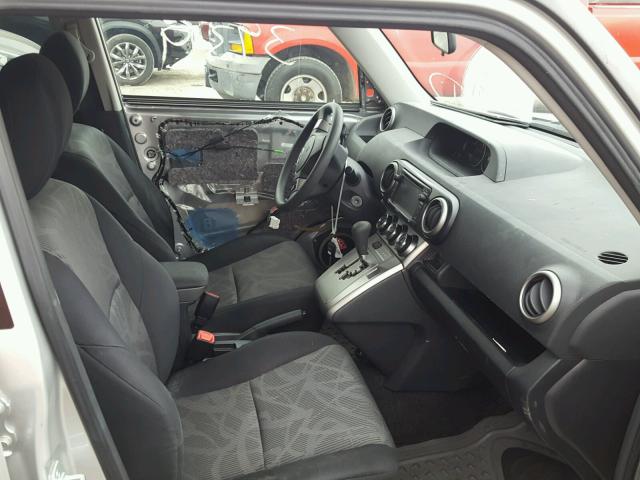 JTLZE4FEXEJ050817 - 2014 TOYOTA SCION XB 银色 照片 5