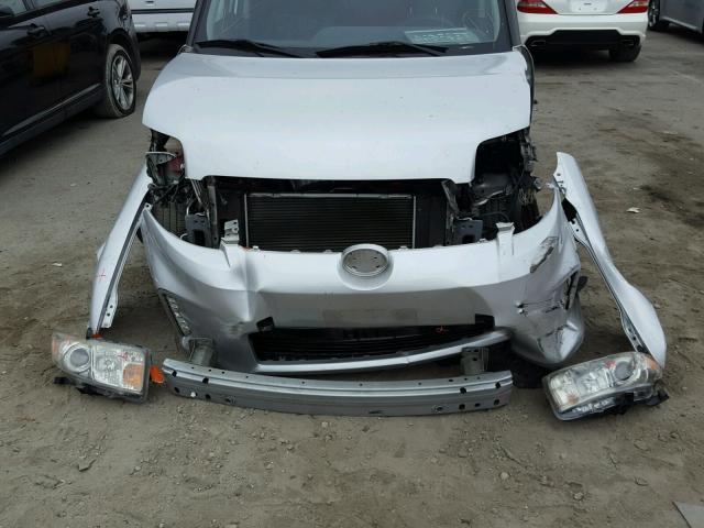 JTLZE4FEXEJ050817 - 2014 TOYOTA SCION XB 银色 照片 9