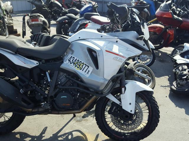 VBKV59404FM932501 - 2015 KTM 1290 SUPER WHITE photo 5