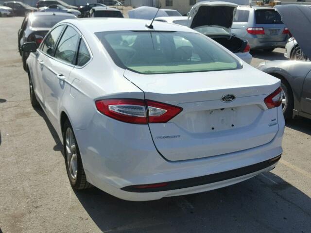 3FA6P0HD3GR332592 - 2016 FORD FUSION SE WHITE photo 3