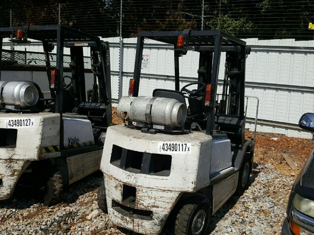 00000000000038787 - 1997 YALE FORKLIFT WHITE photo 4