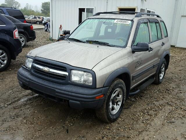 2CNBJ734326954857 - 2002 CHEVROLET TRACKER TAN photo 2