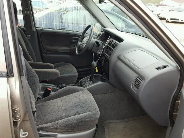 2CNBJ734326954857 - 2002 CHEVROLET TRACKER TAN photo 5